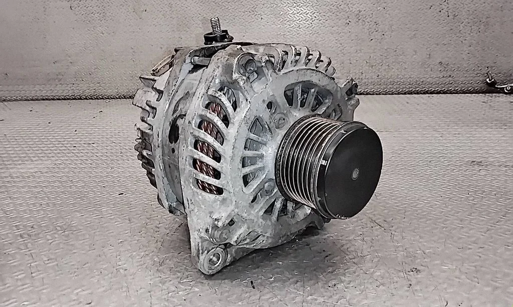 Ģenerators 23700AA640