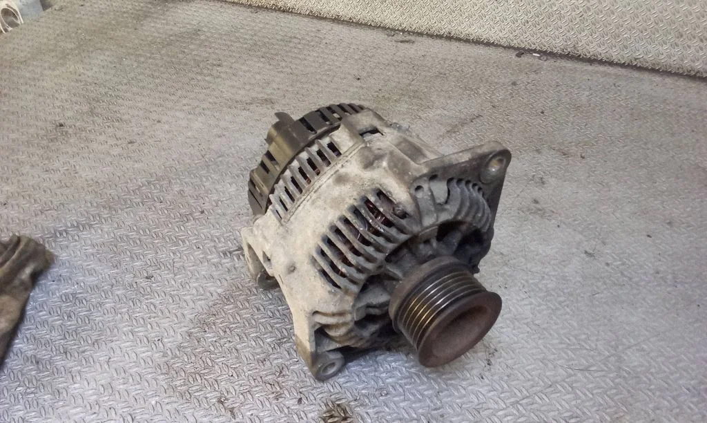 Generator/alternator 7700300408