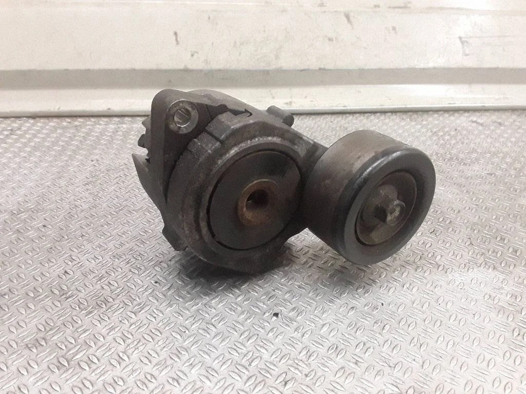 Generator/alternator belt tensioner – Honda Civic (2006-2011)