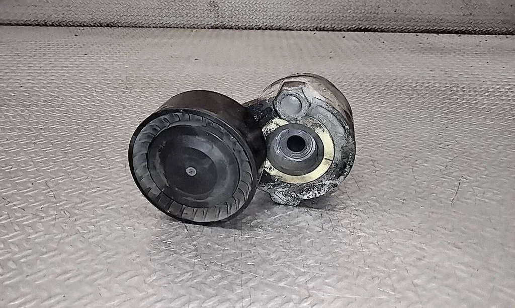 Generator/alternator belt tensioner