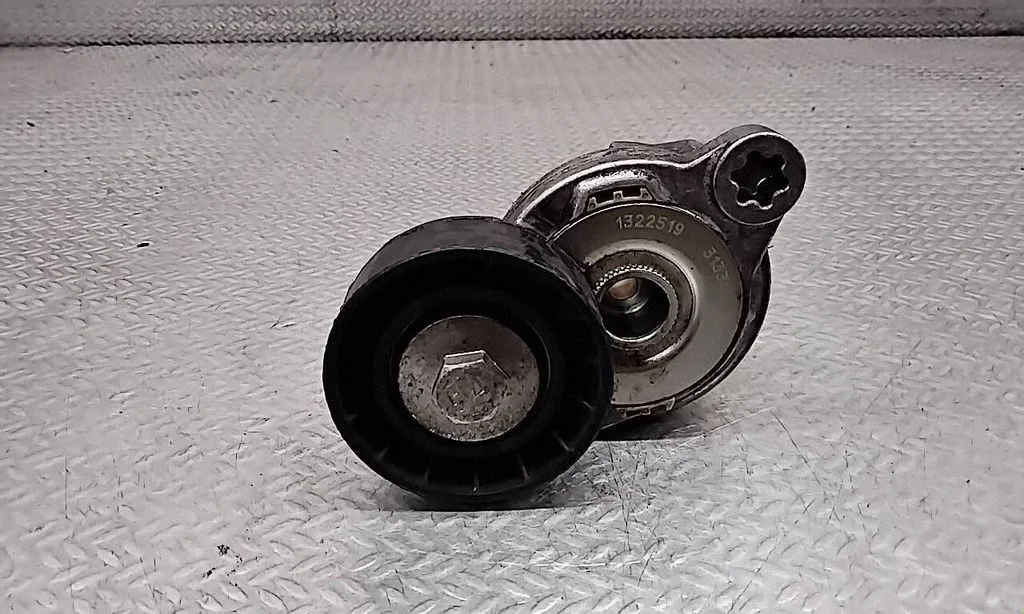 Generator/alternator belt tensioner – Volvo V60 (2011-2013)