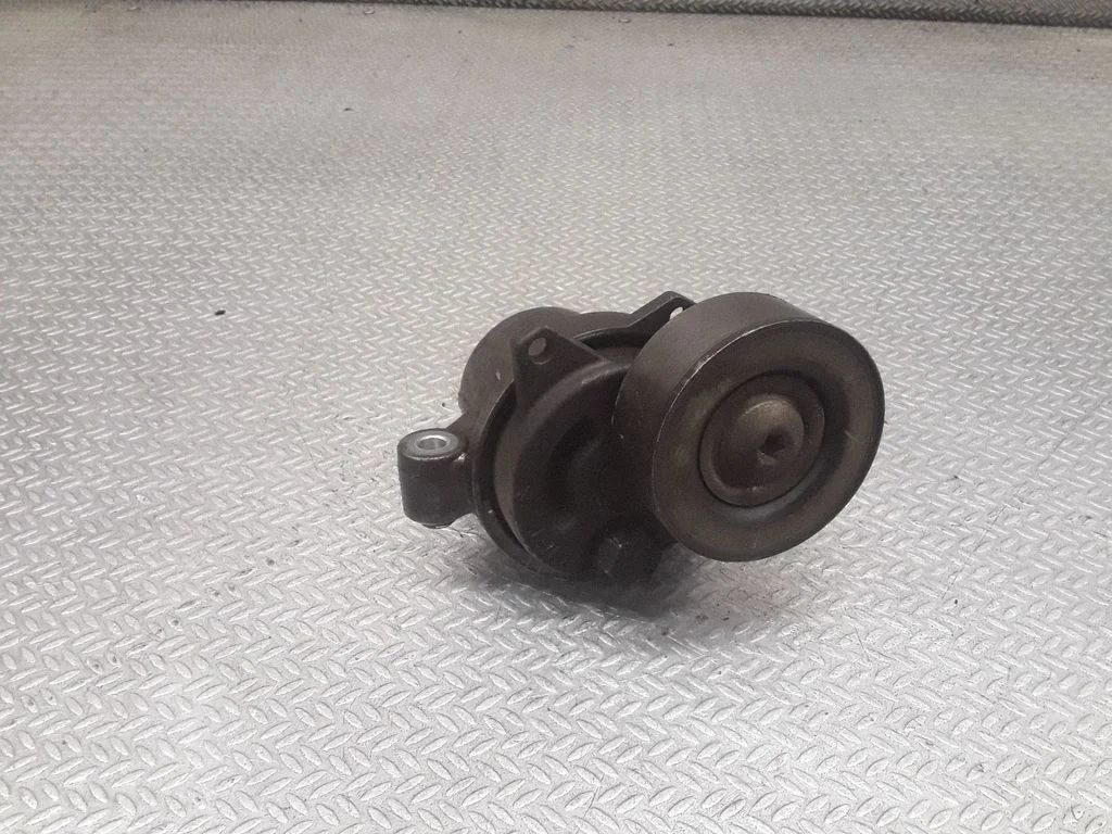 Generator/alternator belt tensioner – Mitsubishi Outlander (2007-2012)
