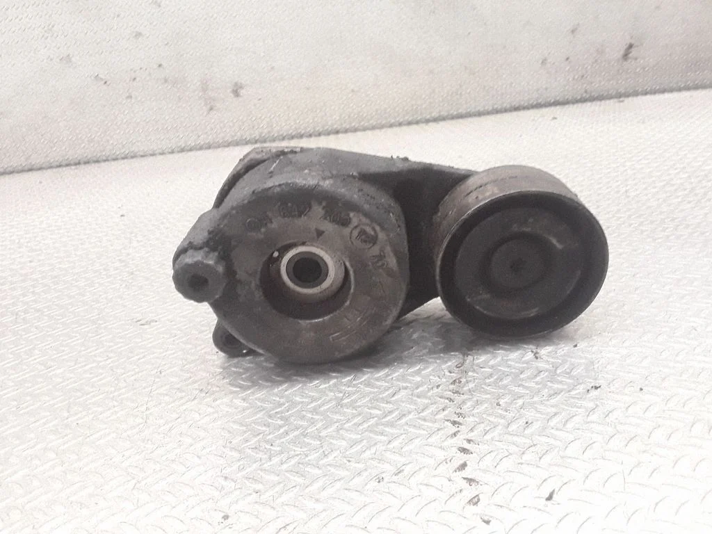 Generator/alternator belt tensioner – Mercedes-Benz S-Class W221 (2005-2013)