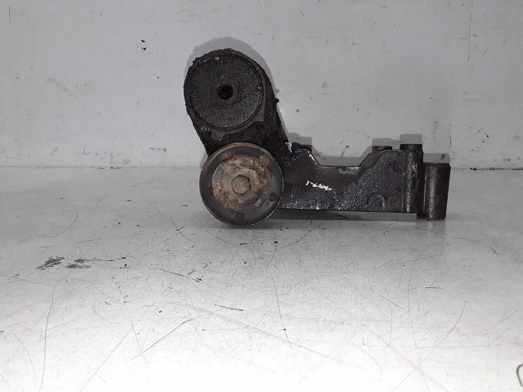 Generator/alternator belt tensioner – Ford Focus (1998-2004)