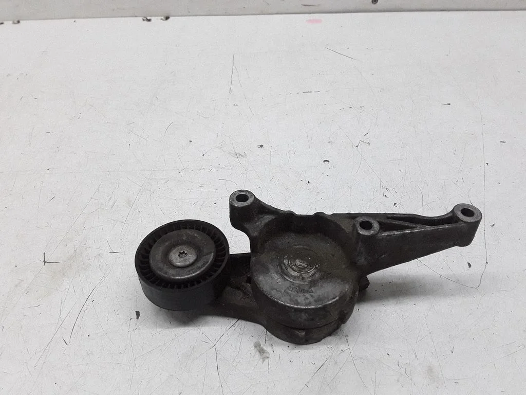 Generator/alternator belt tensioner – Volkswagen Caddy (2004-2010)