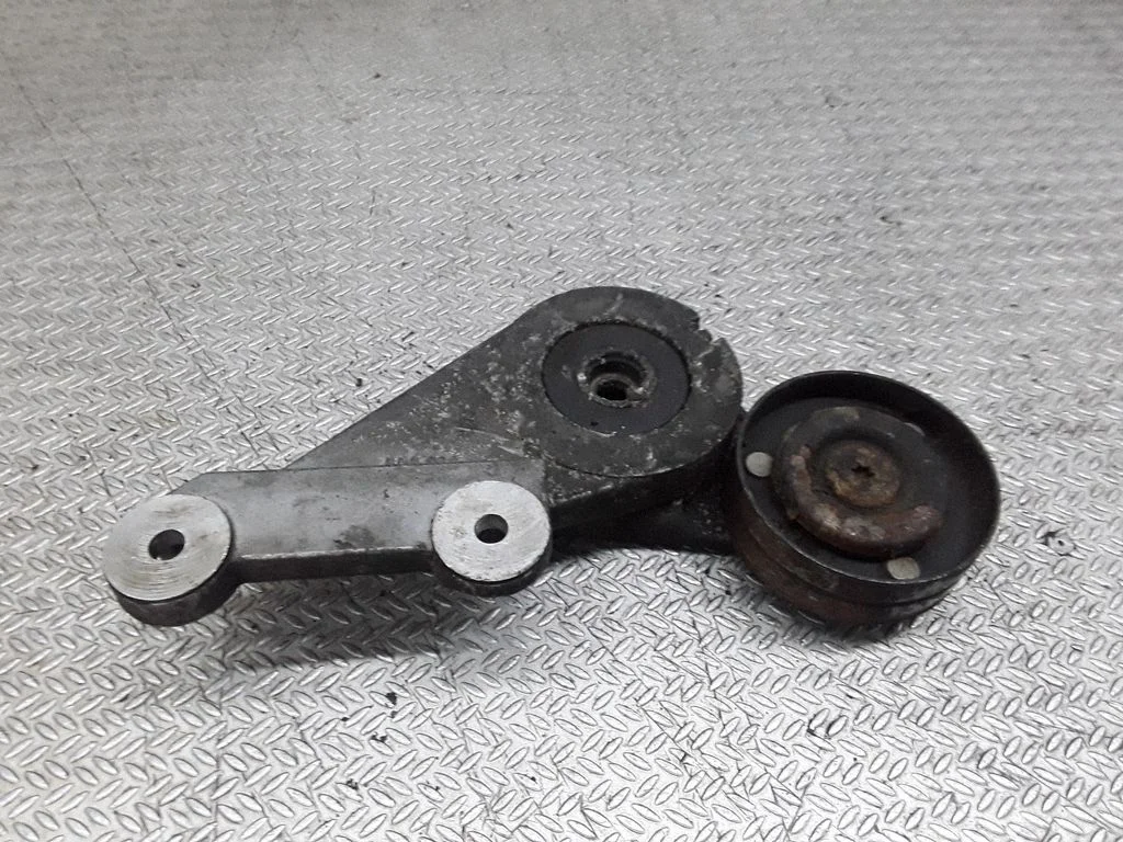 Generator/alternator belt tensioner – Volvo 850 (1991-1997)