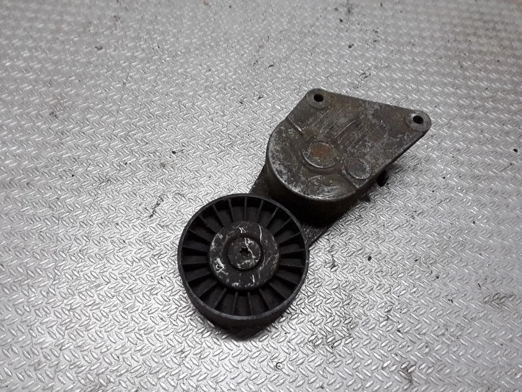 Generator/alternator belt tensioner – Peugeot 406 (1996-1999)