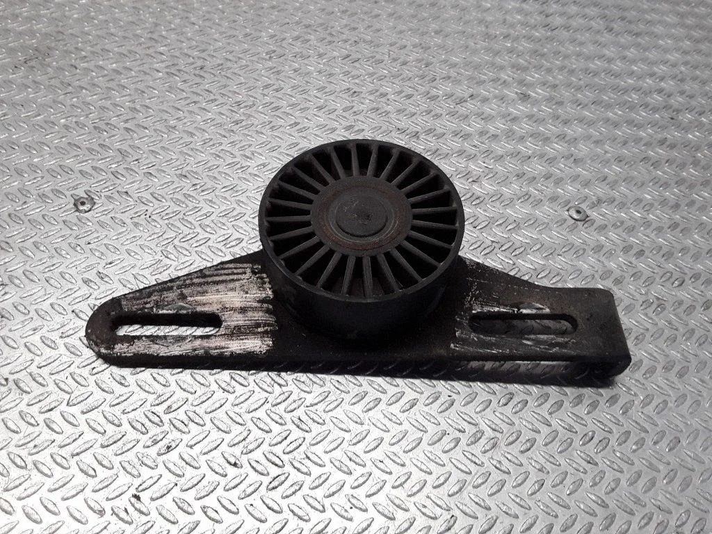 Generator/alternator belt tensioner – Renault Kangoo I (1997-2003)