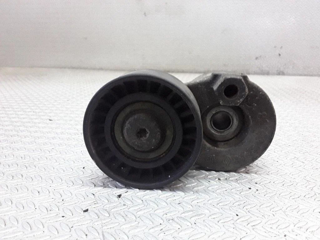 Generator/alternator belt tensioner – Renault Clio II (2001-2005)