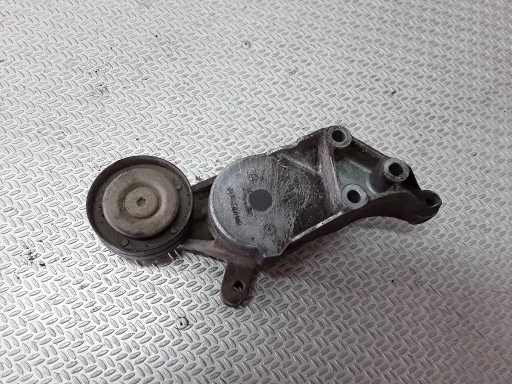 Generator/alternator belt tensioner – Volkswagen Caddy (1996-2003)