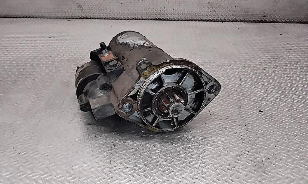 Starter motor – Volkswagen Jetta III (1992-1999)