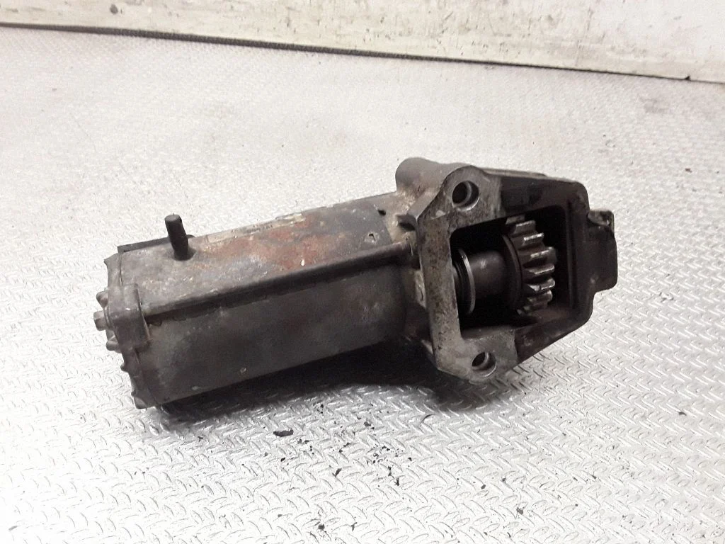 Starteris YC1U11000AF