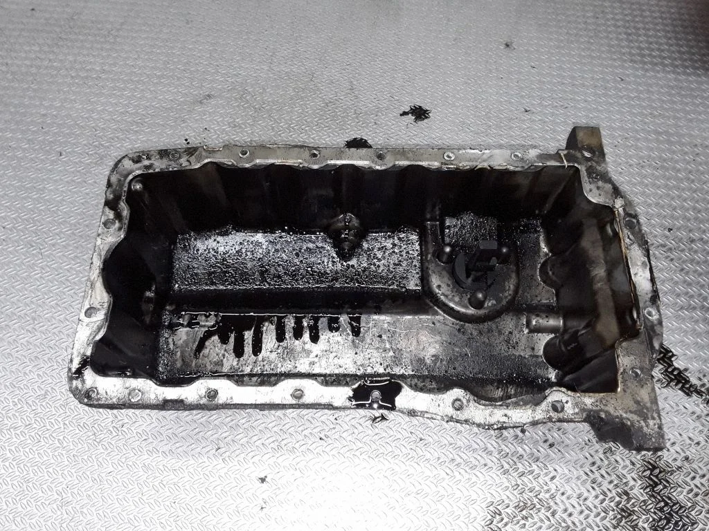 Oil sump – Volkswagen Touran I (2003-2010)