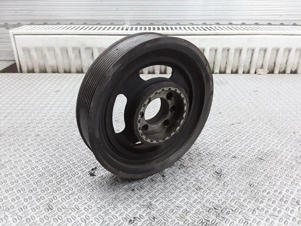 Kloķvārpstas skriemelis – Mazda 5 (2005-2010)