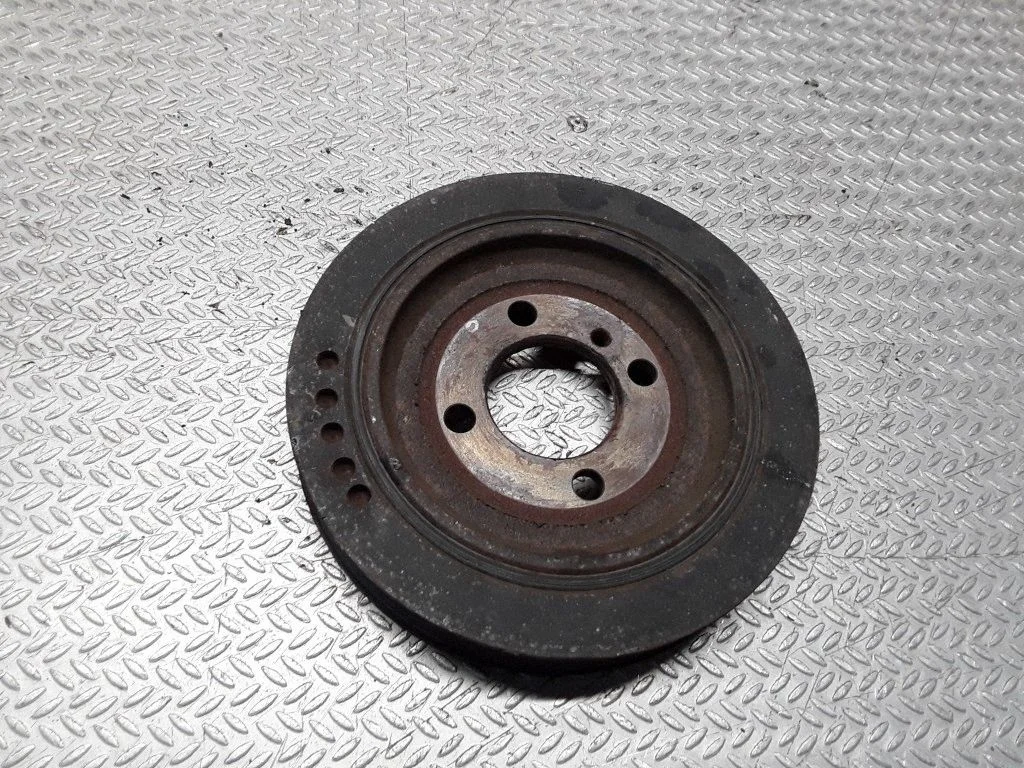 Crankshaft pulley – KIA Carens I (1999-2006)