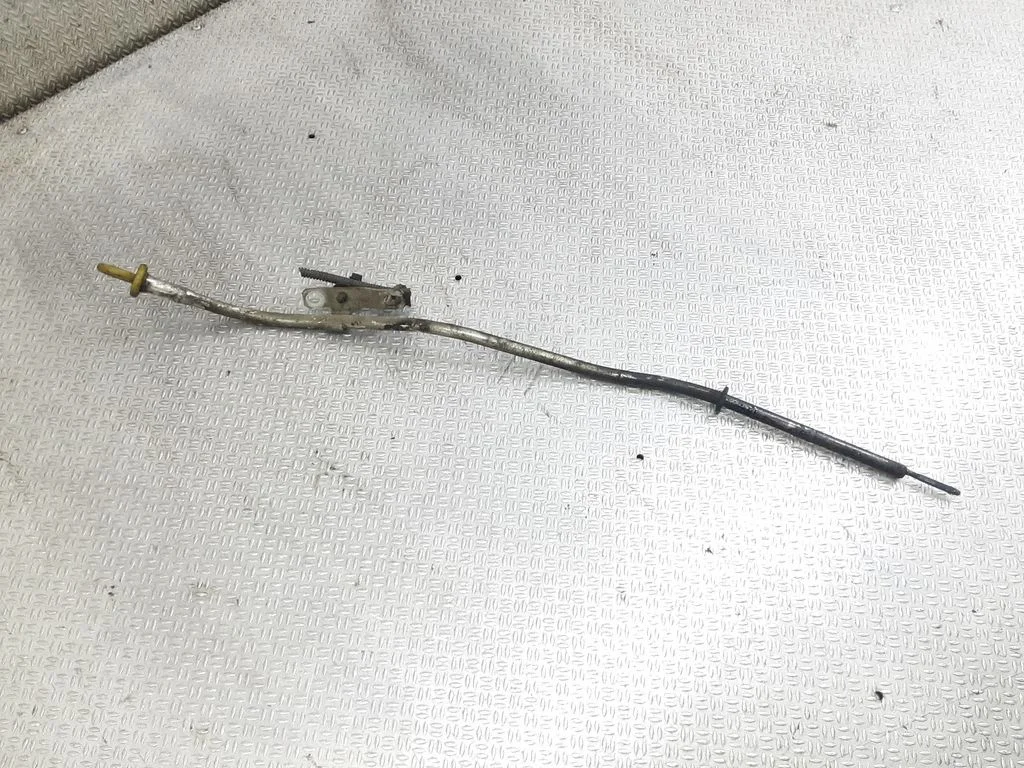 Oil level dip stick – Opel Corsa D (2006-2014)
