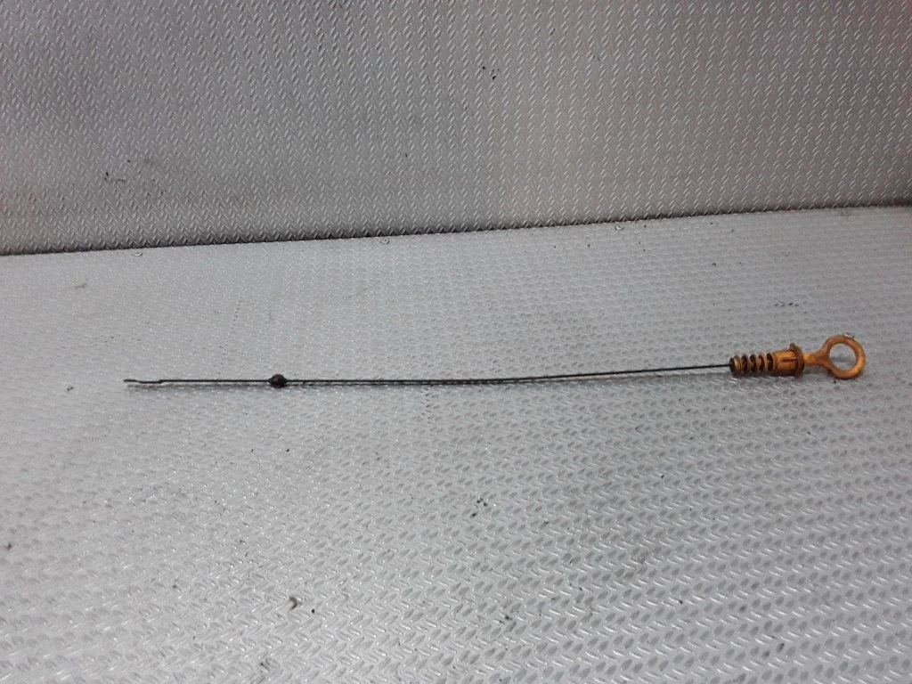 Oil level dip stick – Audi A3 S3 8L (1996-2003)