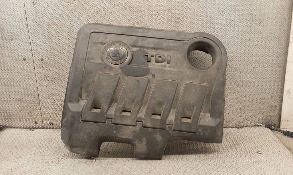 Engine cover (trim) – Skoda Superb B6 (3T) (2008-2015)