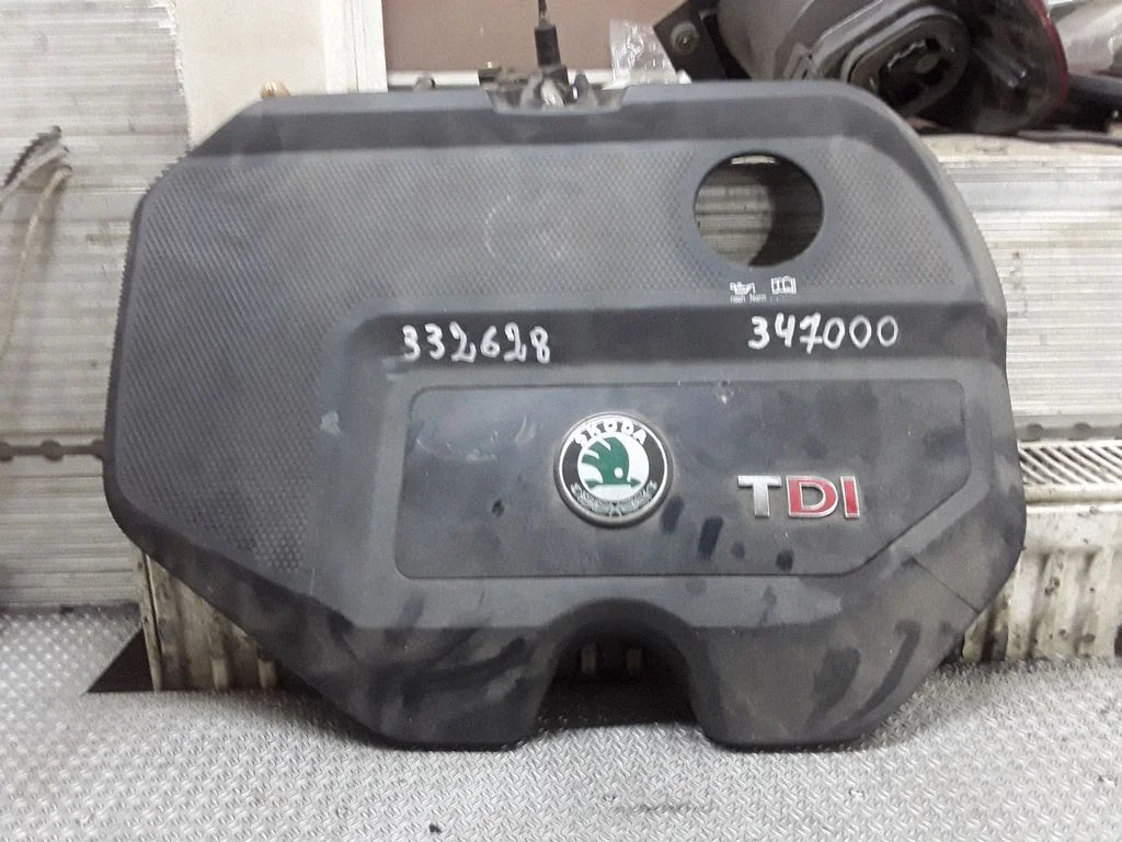 Engine cover (trim) – Skoda Fabia Mk1 (6Y) (1999-2007)