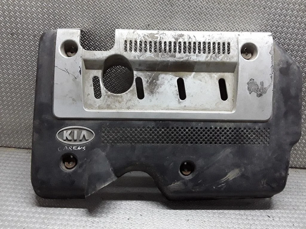 Engine cover (trim) – KIA Carens I (1999-2006)