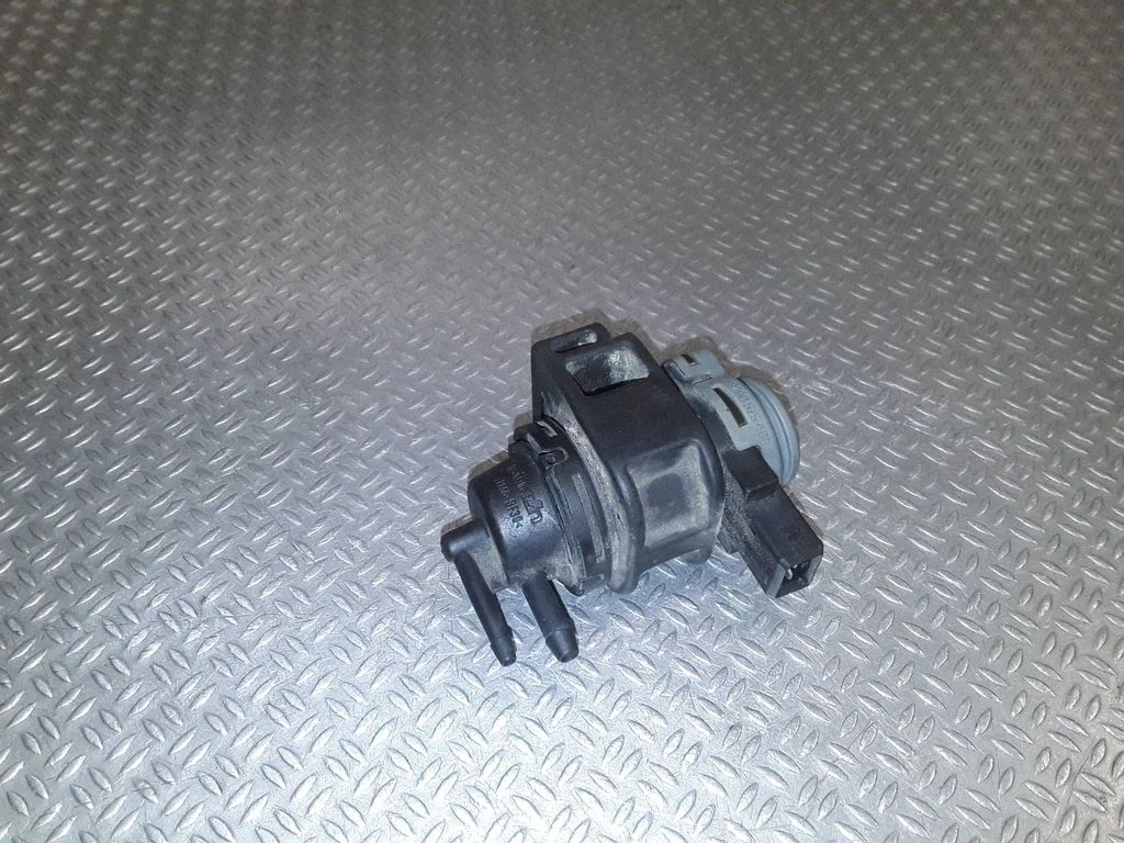 Solenoidklapp 8200575400 – Nissan Tiida C11 (2004-2011)