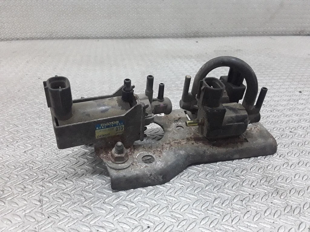 Solenoidklapp – Mazda 626 (1998-2002)