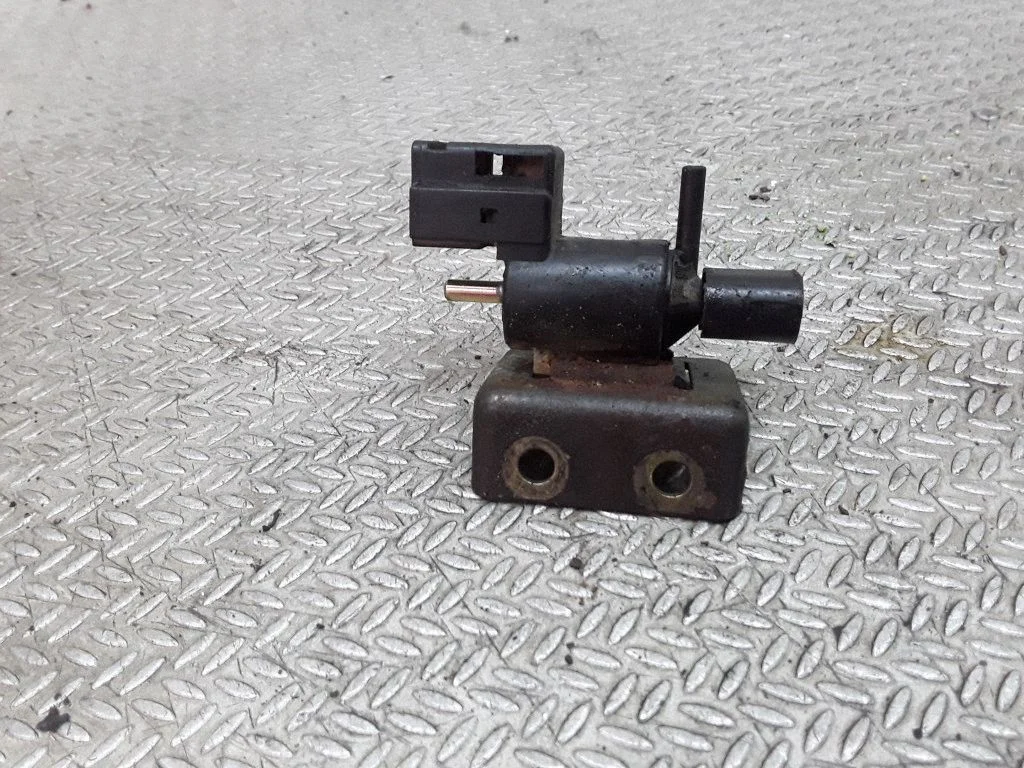 Turbo solenoīda vārsts K5T49090