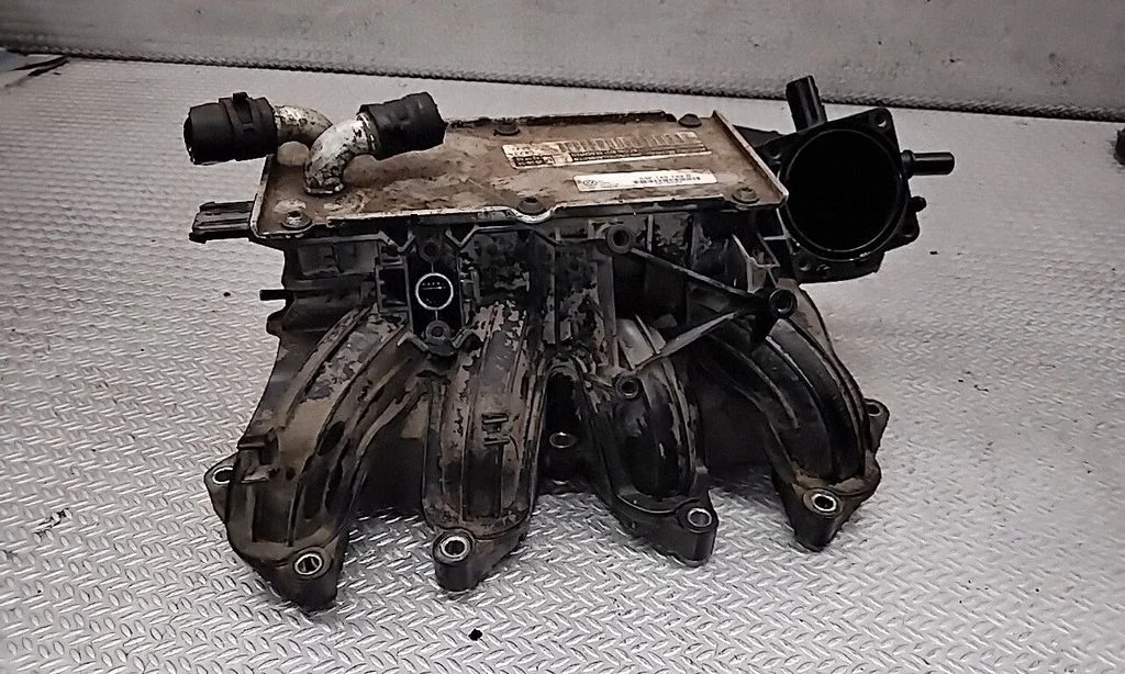 Kolektor ssący 03F145749B – Skoda Rapid (NH) (2012-2019)