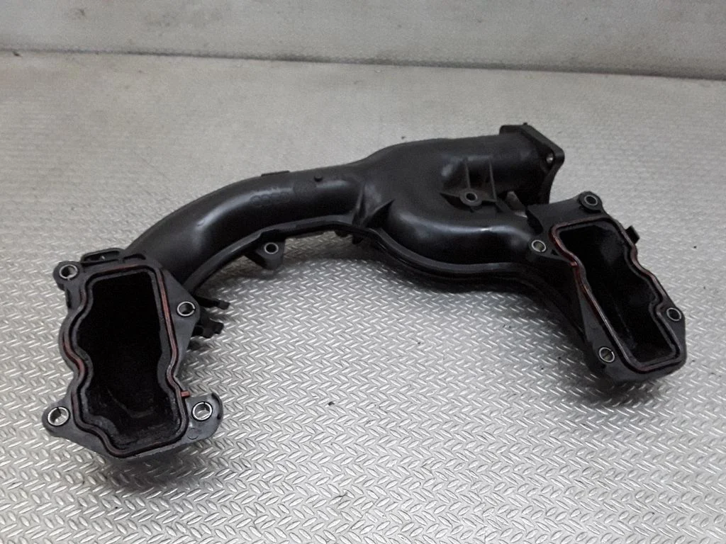 Intake manifold – Volkswagen Phaeton (2002-2016)