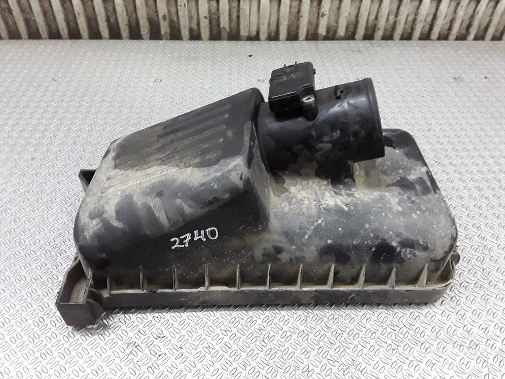 Pokrywa obudowy filtra powietrza – Toyota Corolla Verso E121 (2001-2004)