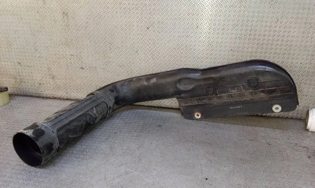 Air intake duct part – Hyundai i40 (2011-)