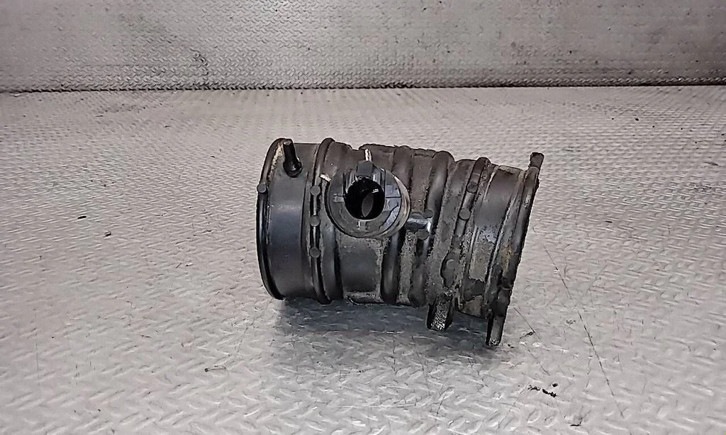 Air intake duct part – Nissan Note (E12) (2014-2016)