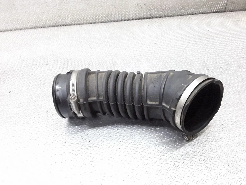 Air intake duct part – Chevrolet Orlando (2011-)