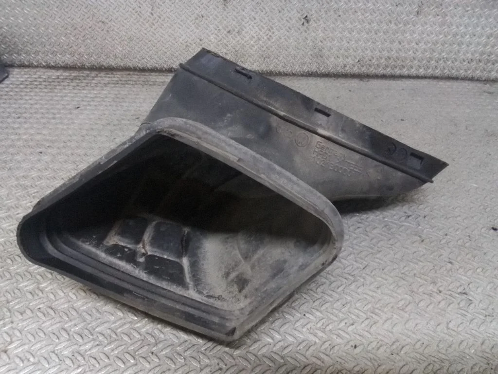 Gaisa ieplūdes kanāla detaļa (-as) – Audi A4 Allroad B8 (2008-2016)