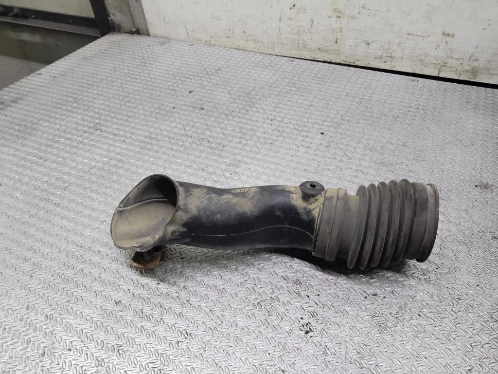 Air intake duct part – Honda FR-V (2004-2009)