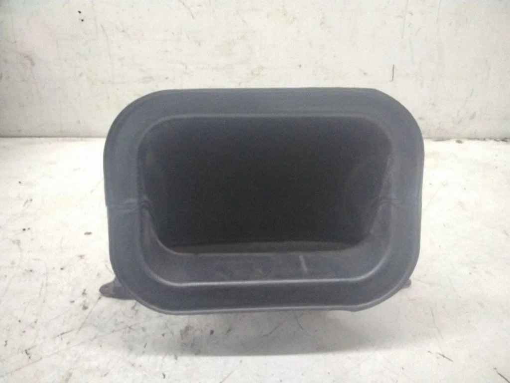 Air intake duct part – Honda FR-V (2004-2009)
