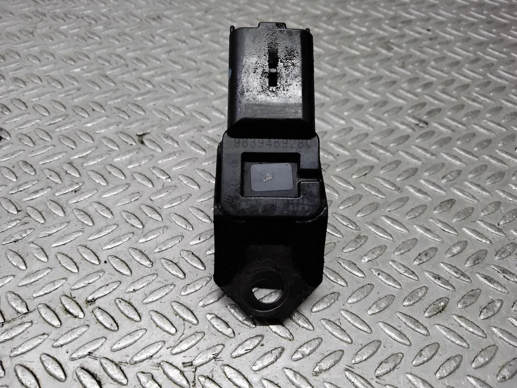 Air pressure sensor – Volvo V50 (2008-2012)