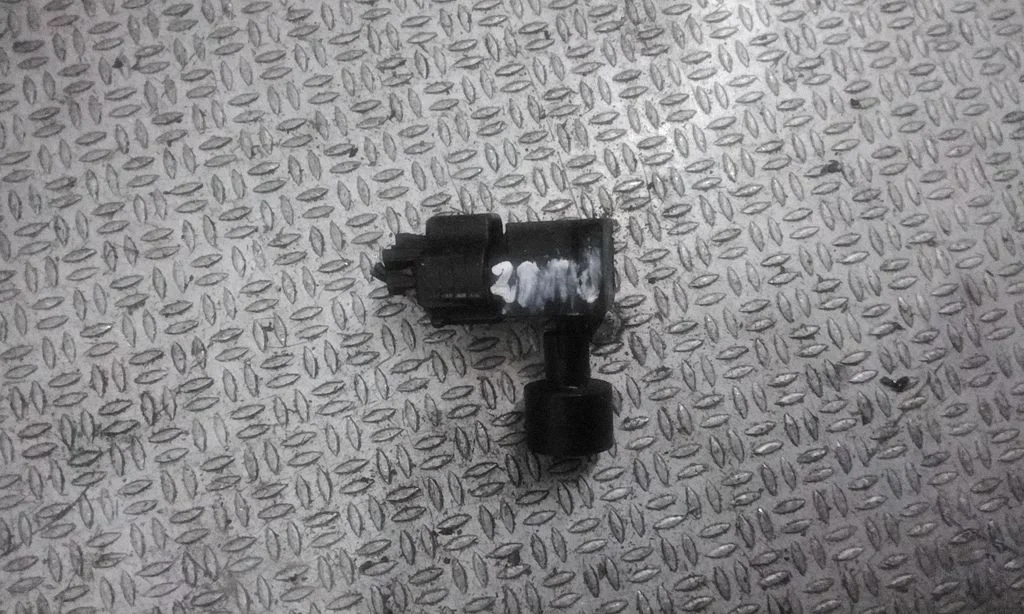 Air pressure sensor – Subaru Outback (1999-2003)