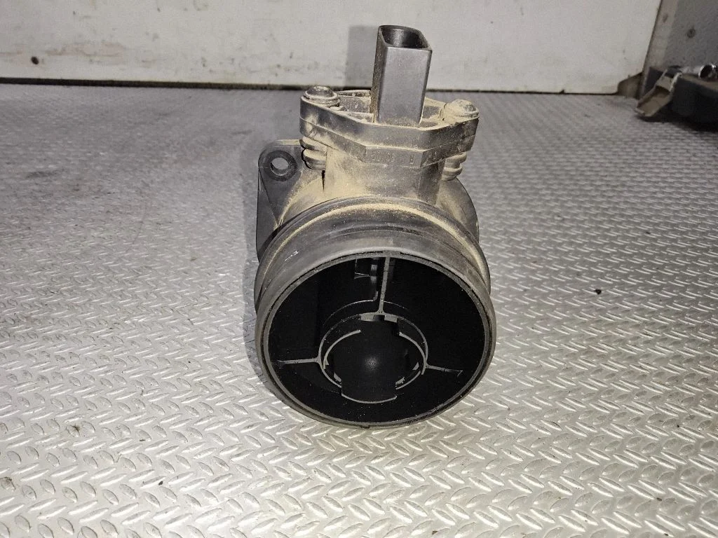 Mass air flow meter – Mitsubishi Grandis (2003-2011)