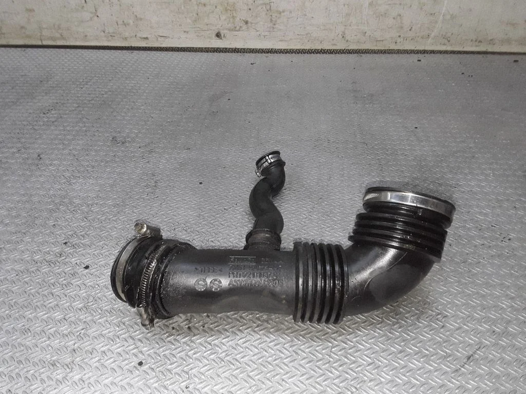 Turbo õhu sisselasketoru/ -voolik – Ford Focus C-MAX (2003-2010)