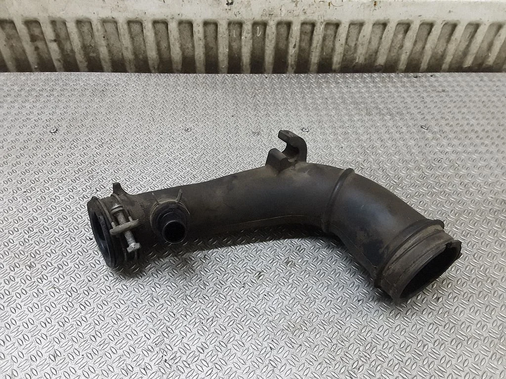 Turbo air intake inlet pipe/hose – Toyota Yaris Verso (1999-2005)
