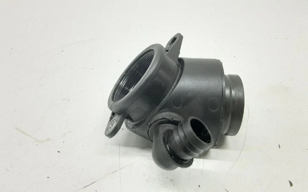 Turbo air intake inlet pipe/hose – Audi Q7 4L (2005-2015)