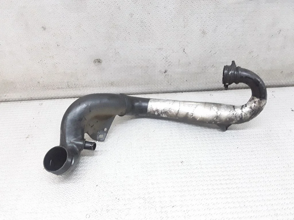 Gaisa caurule uz turbīnu – Peugeot 307 (2001-2005)