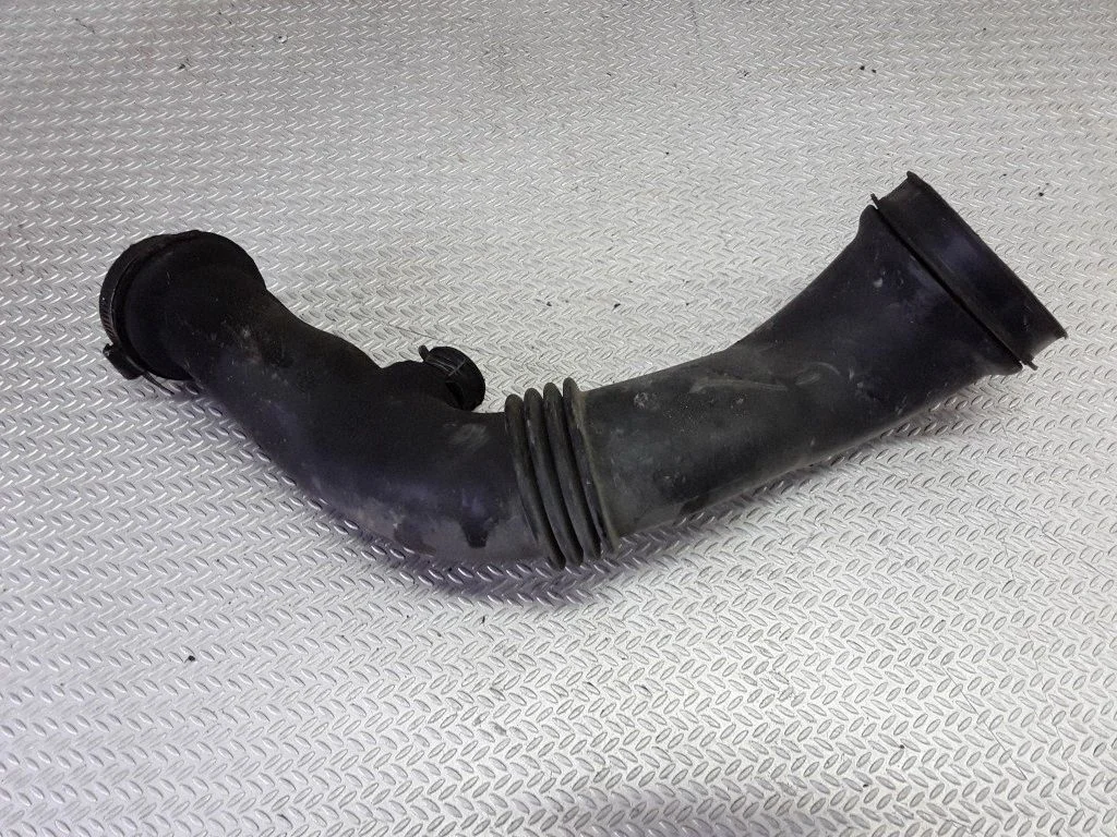 Gaisa caurule uz turbīnu – Honda Accord (2003-2007)
