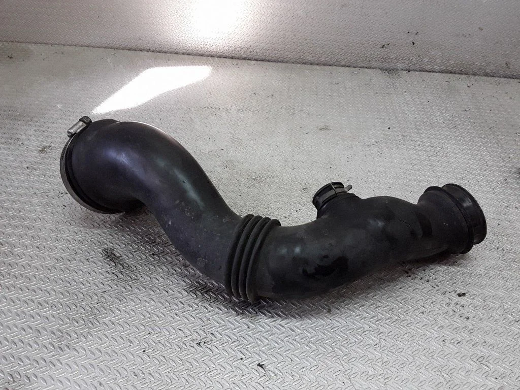 Gaisa caurule uz turbīnu – Honda Accord (2003-2007)