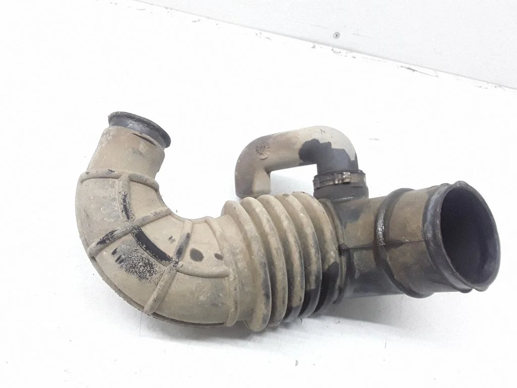 Õhu sisselaske voolik (-ud)/ toru (-d) – Land Rover Freelander (1996-2006)