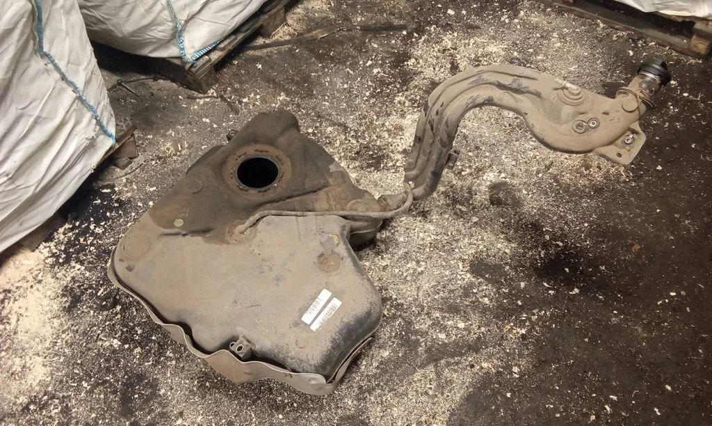 Fuel tank – Volkswagen Golf Plus (2005-2013)