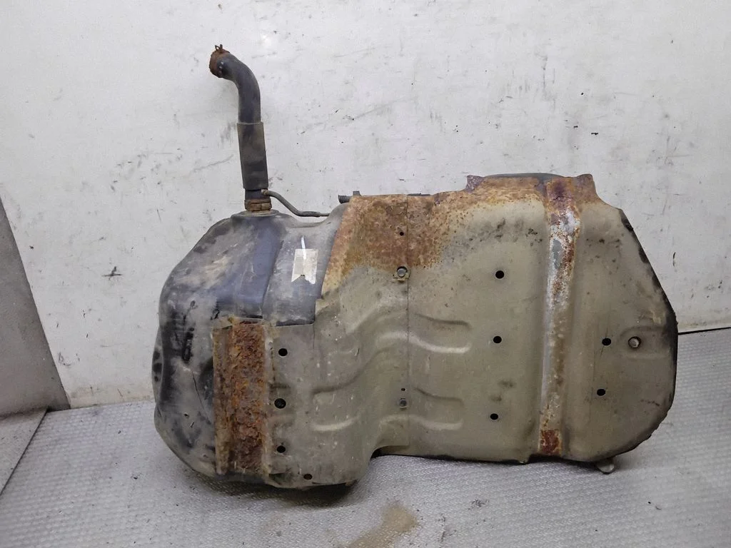 Fuel tank – Honda CR-V (2002-2006)