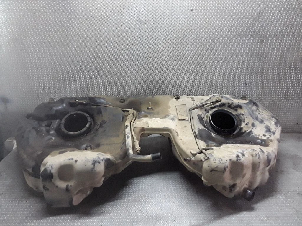Degvielas tvertne – Mercedes-Benz E klase W211 (2002-2009)