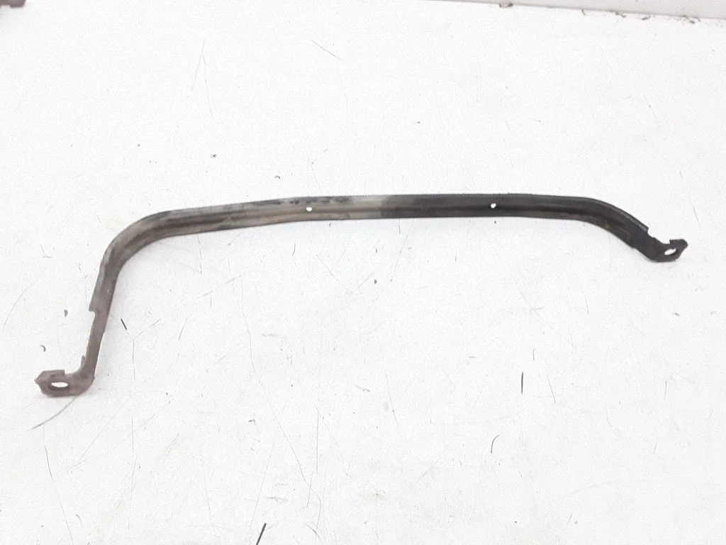 Fuel tank mounting bracket – Volkswagen Multivan T5 (2003-2015)